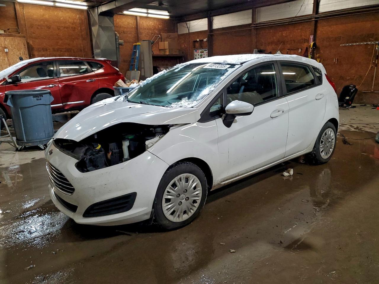 2016 FORD Fiesta