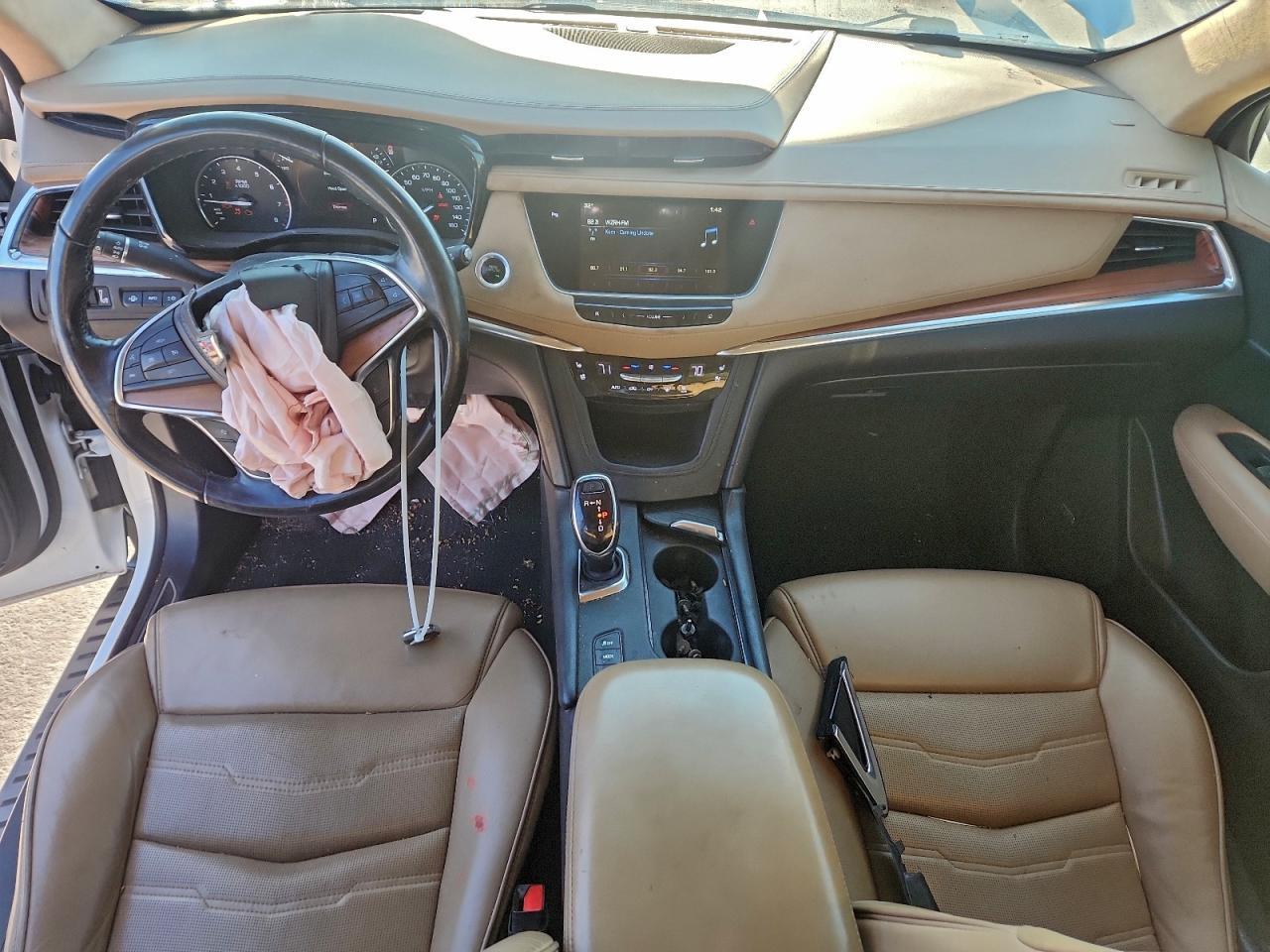 2018 CADILLAC XT5