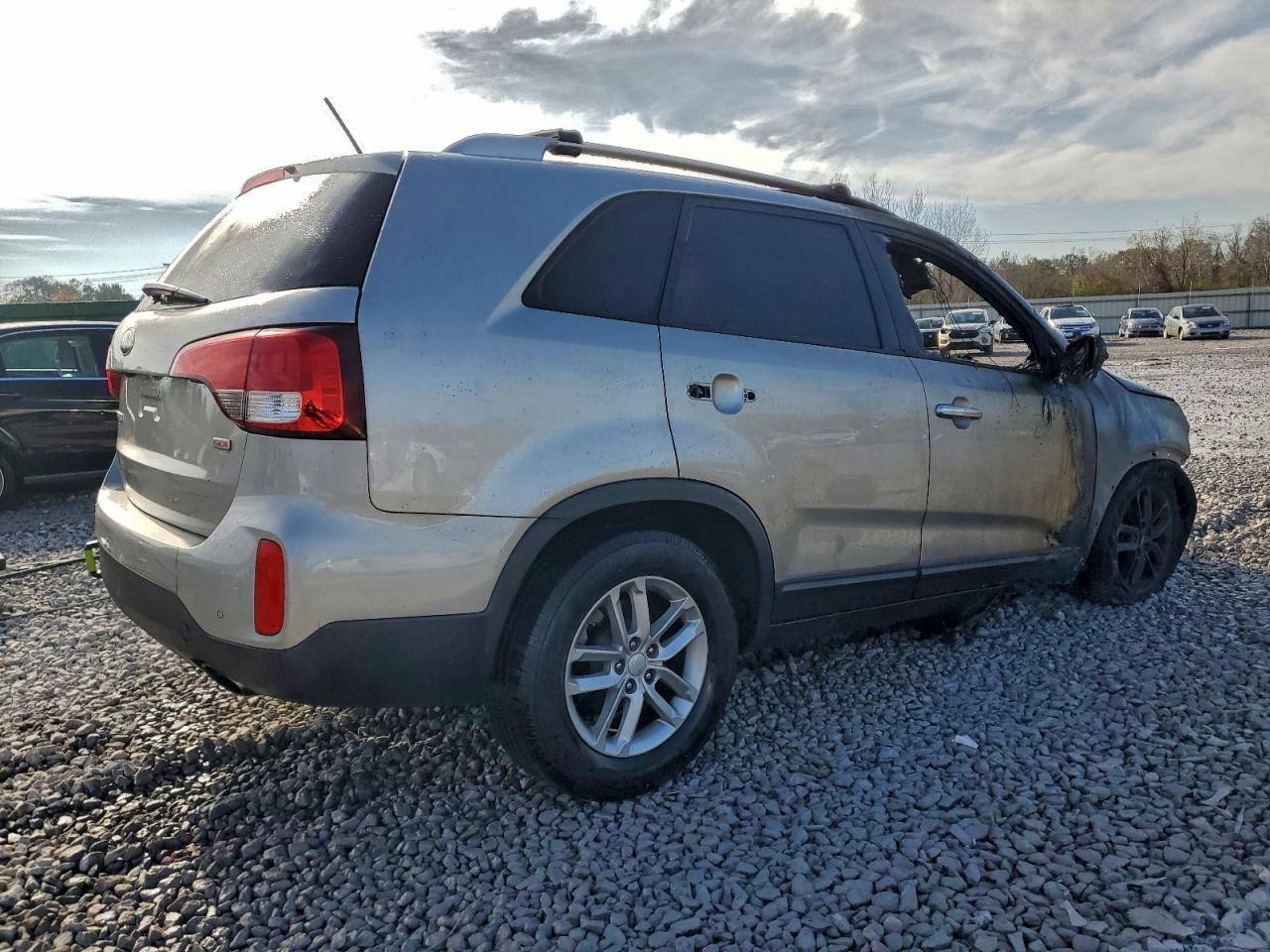 2014 KIA SORENTO