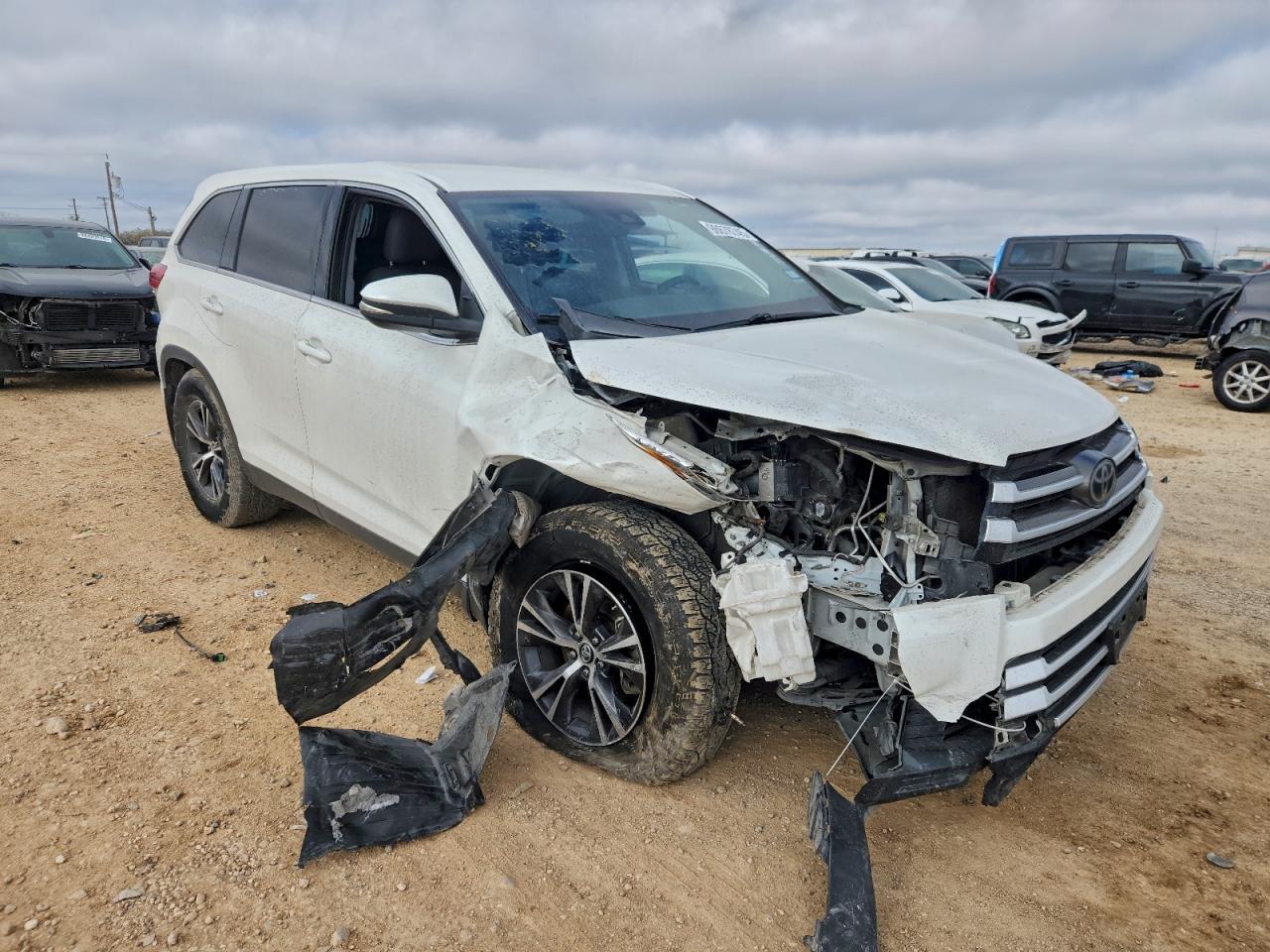 2019 TOYOTA HIGHLANDER