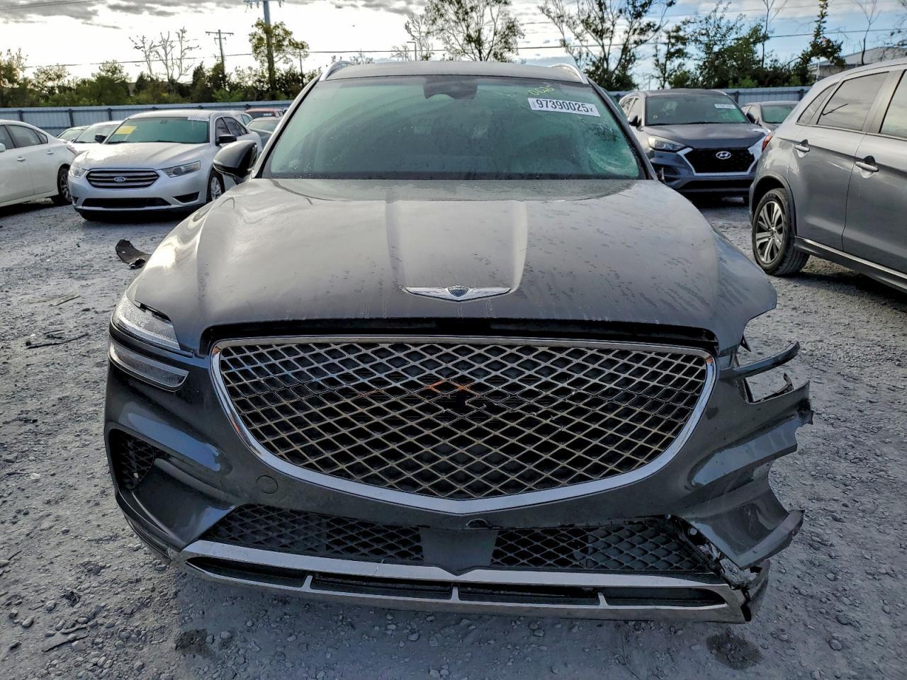 2025 GENESIS GV70