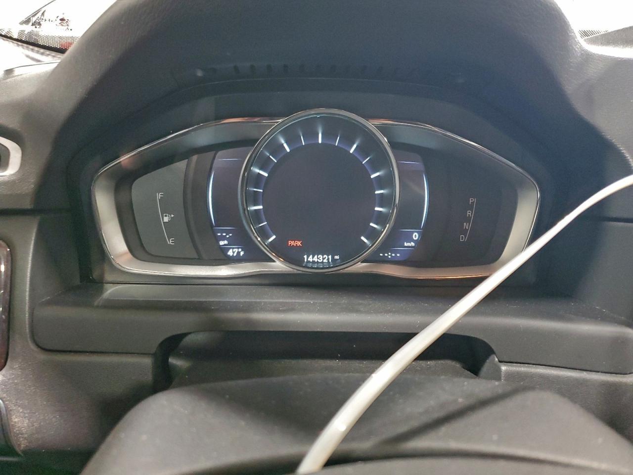 2016 VOLVO XC70