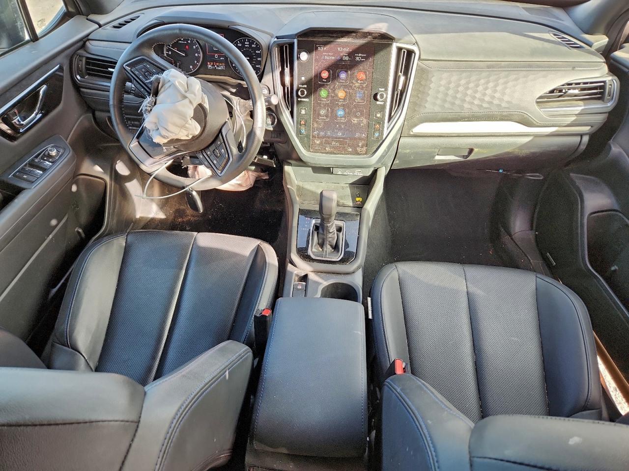 2025 SUBARU FORESTER