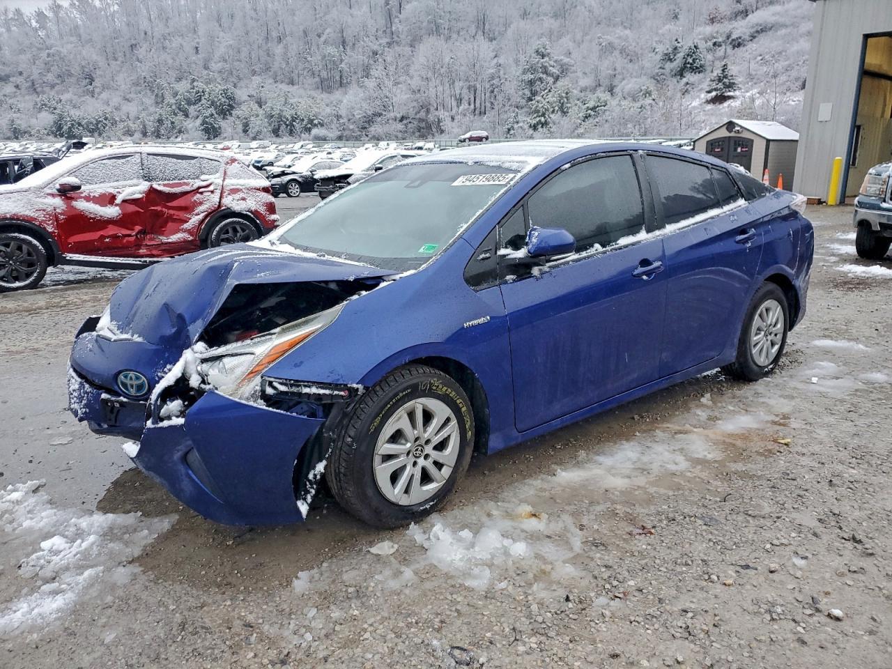 2017 TOYOTA PRIUS