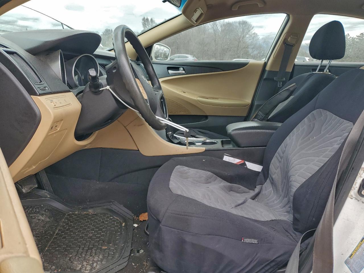 2011 HYUNDAI SONATA