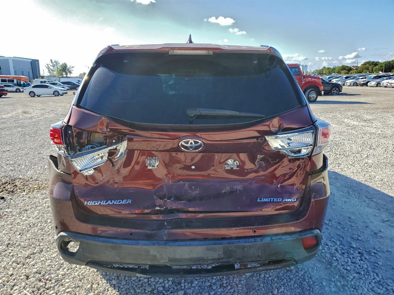 2015 TOYOTA HIGHLANDER