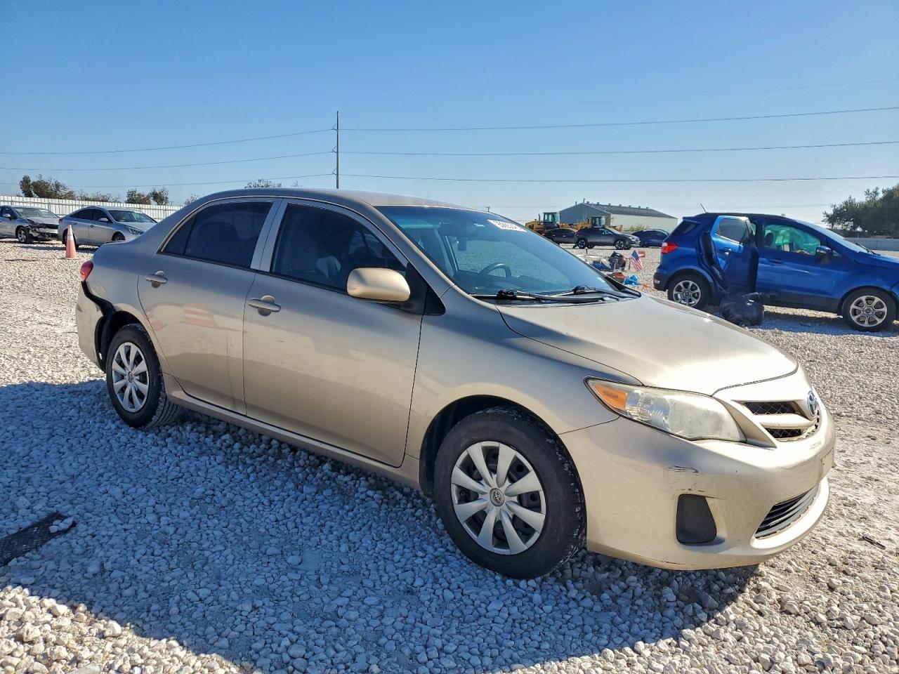 2013 TOYOTA COROLLA