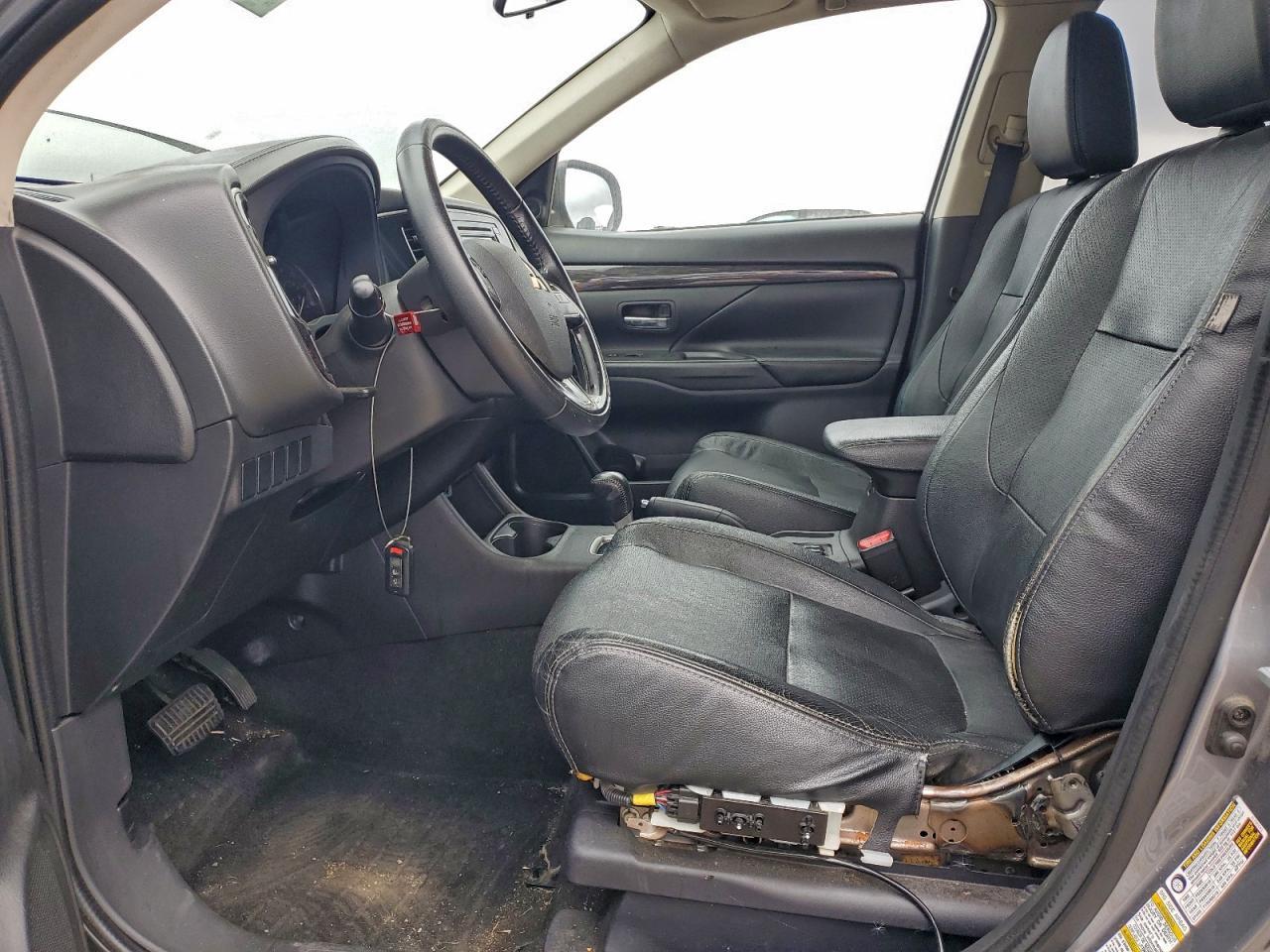 2016 MITSUBISHI outlander