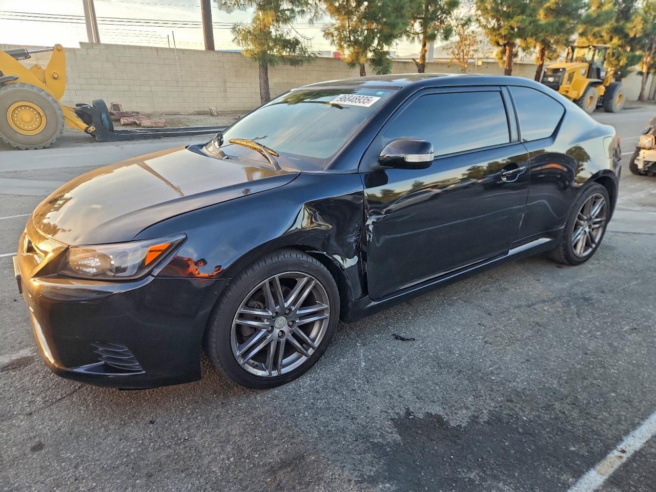 2011 TOYOTA SCION