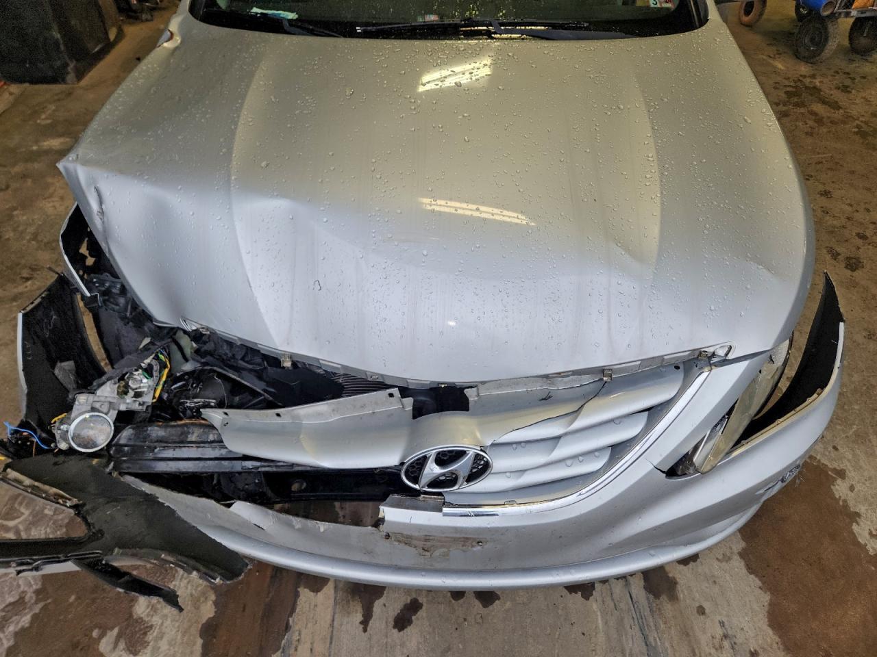 2011 HYUNDAI SONATA