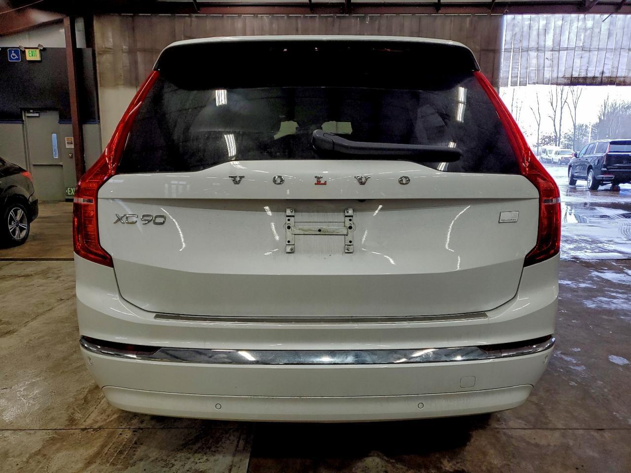 2024 VOLVO XC90