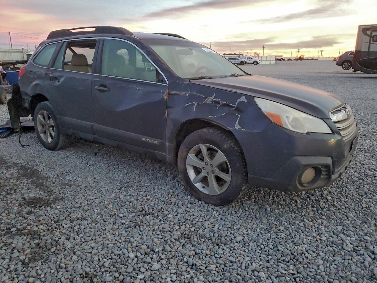 2014 SUBARU Outback