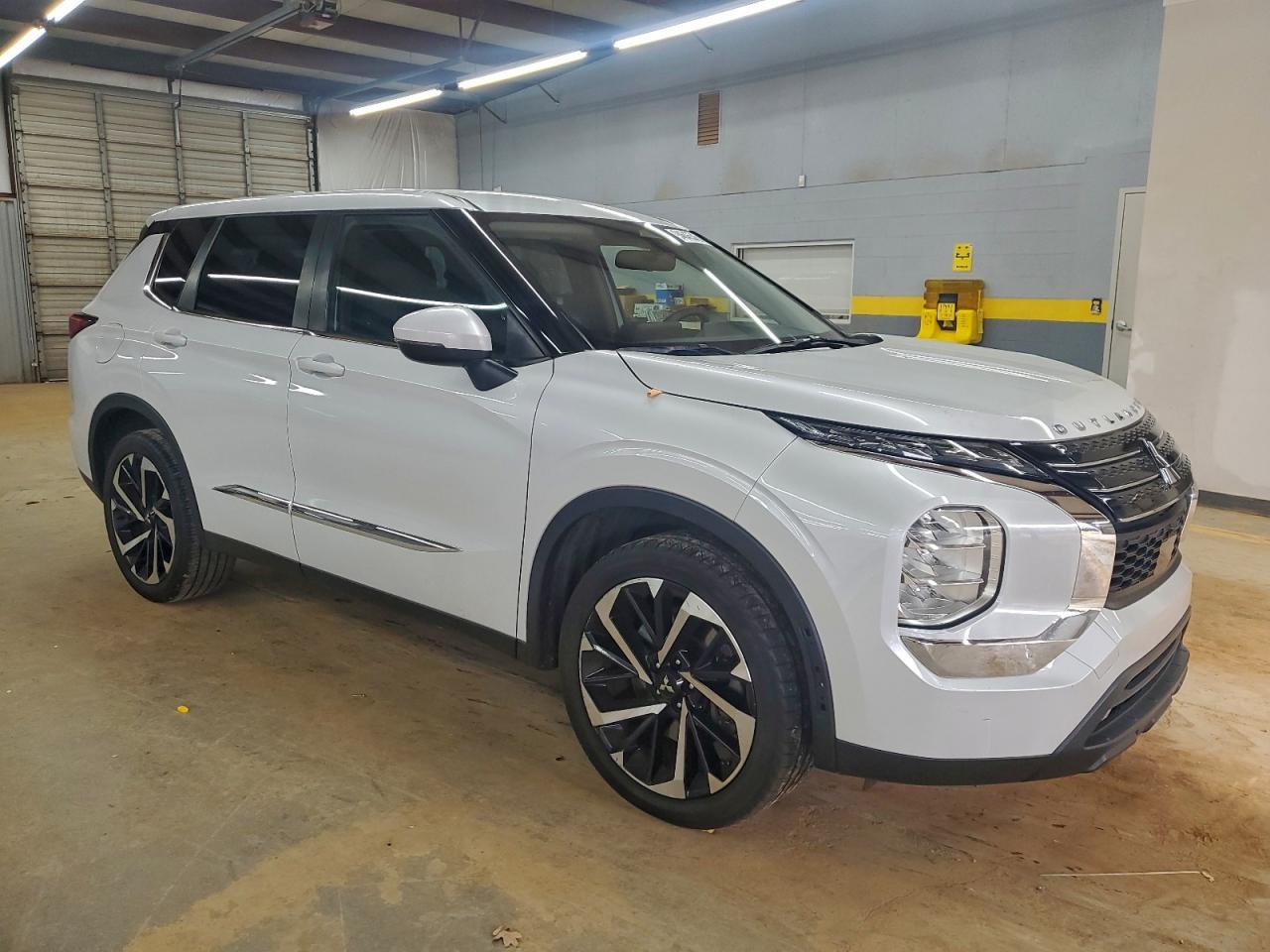 2022 MITSUBISHI outlander