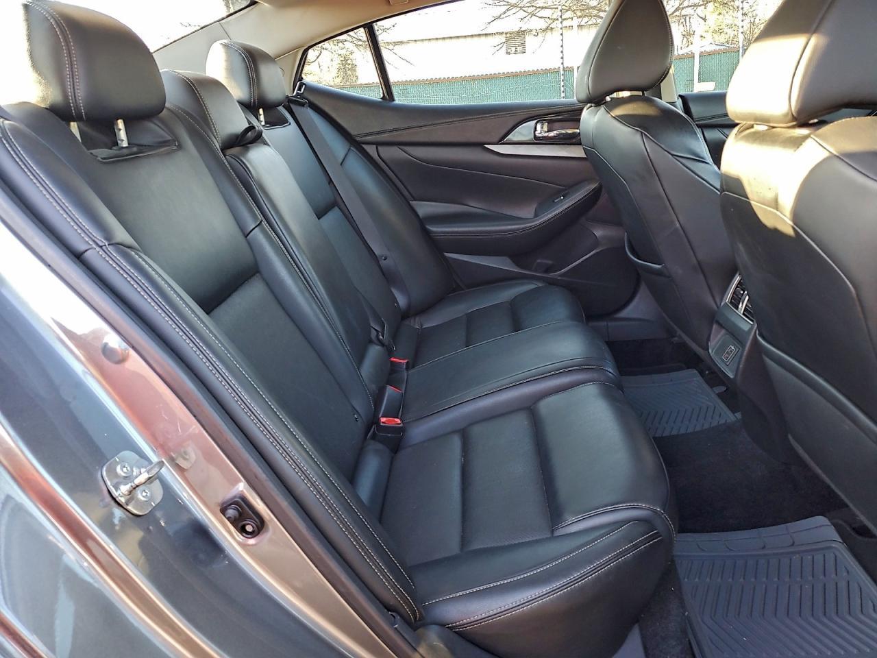 2018 NISSAN Maxima