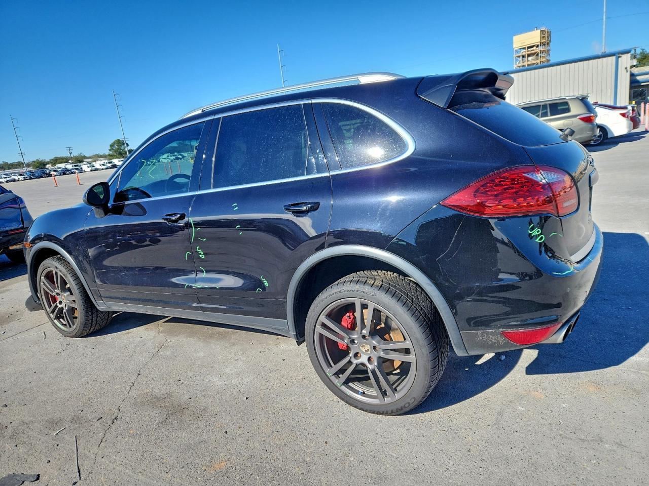 2012 PORSCHE CAYENNE
