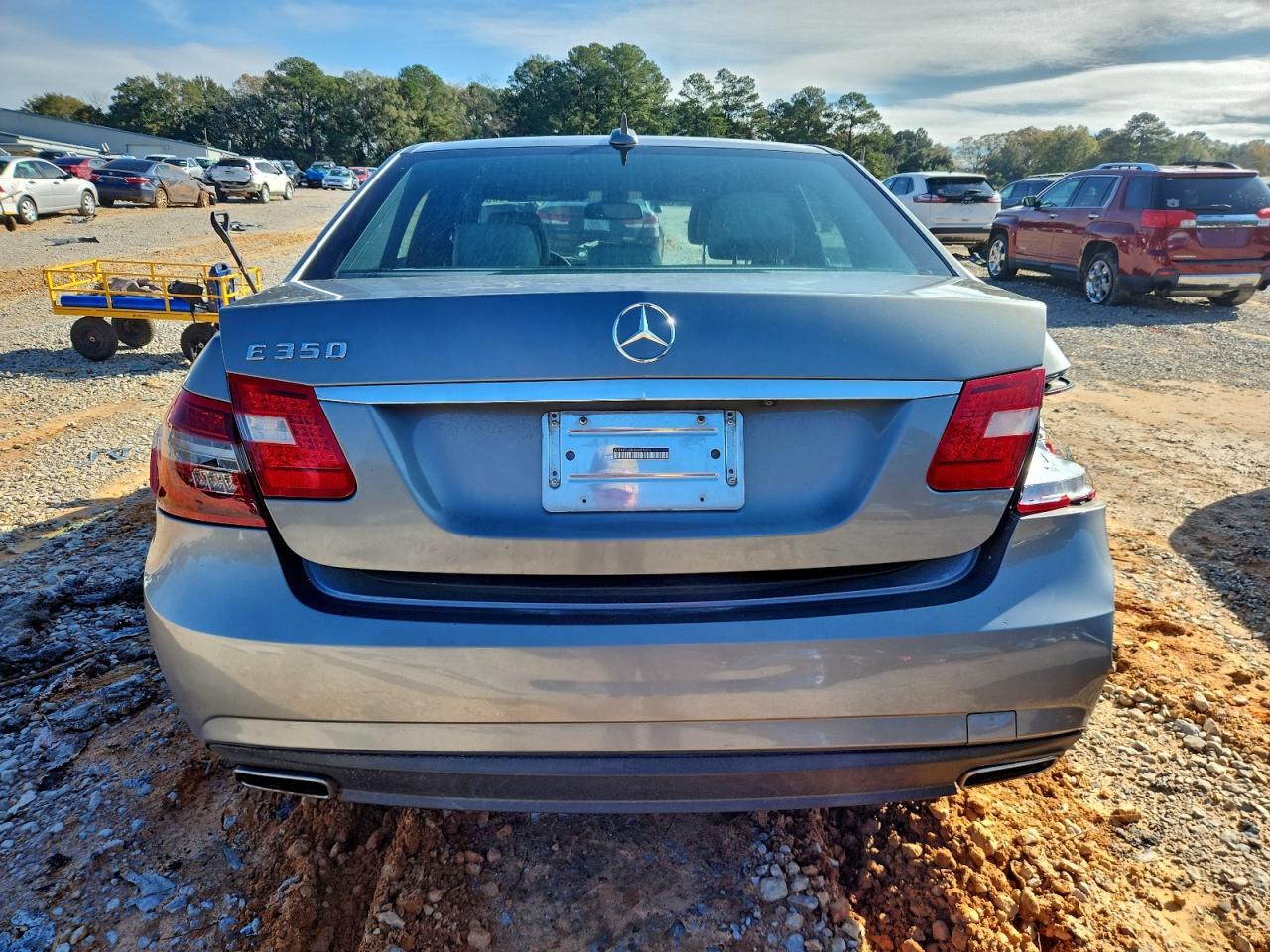 2011 MERCEDES-BENZ E-Class