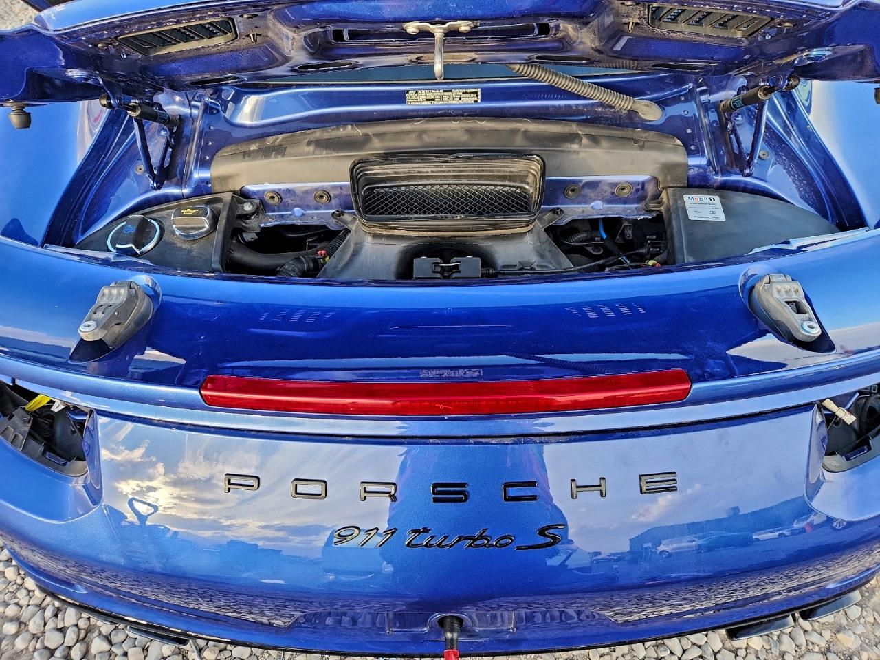 2018 PORSCHE 911