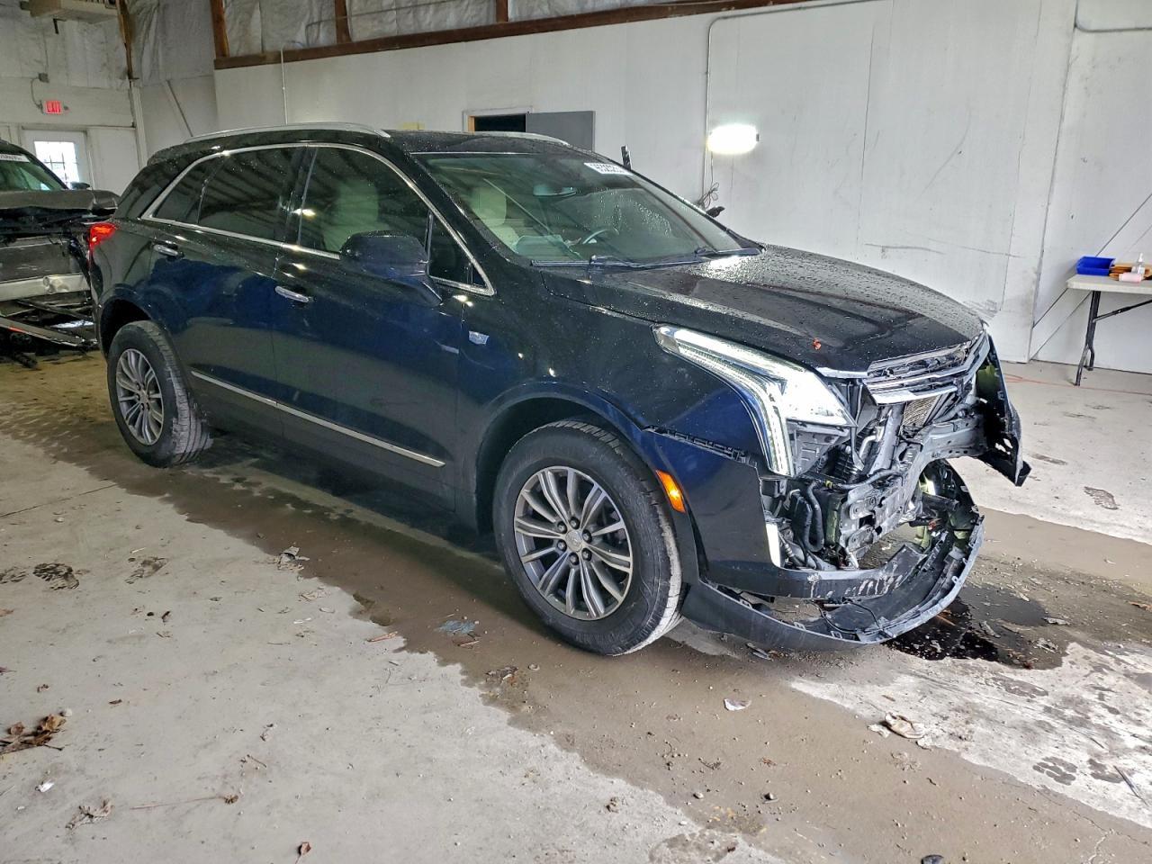 2017 CADILLAC XT5