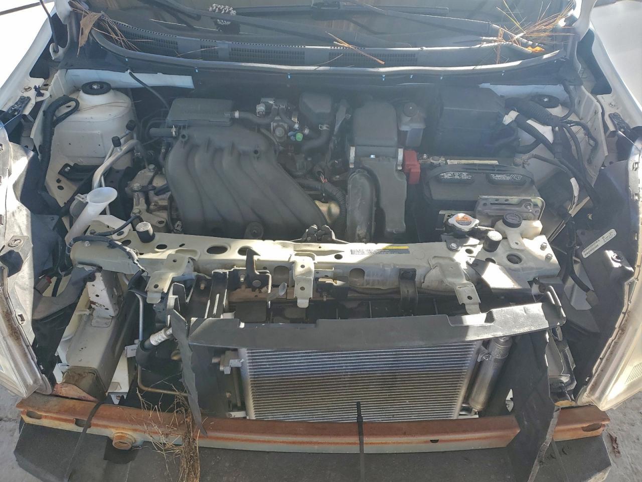 2012 NISSAN VERSA