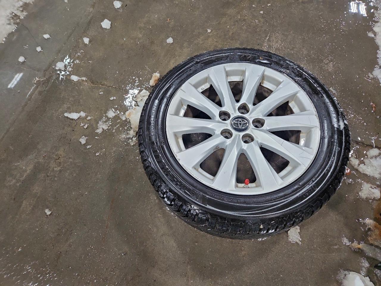 2018 TOYOTA CAMRY
