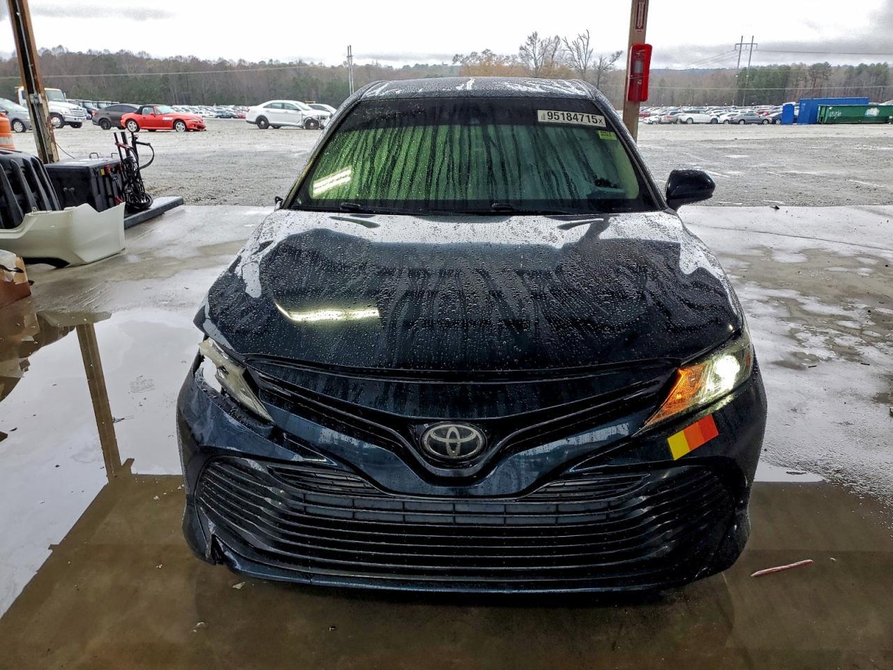 2018 TOYOTA CAMRY