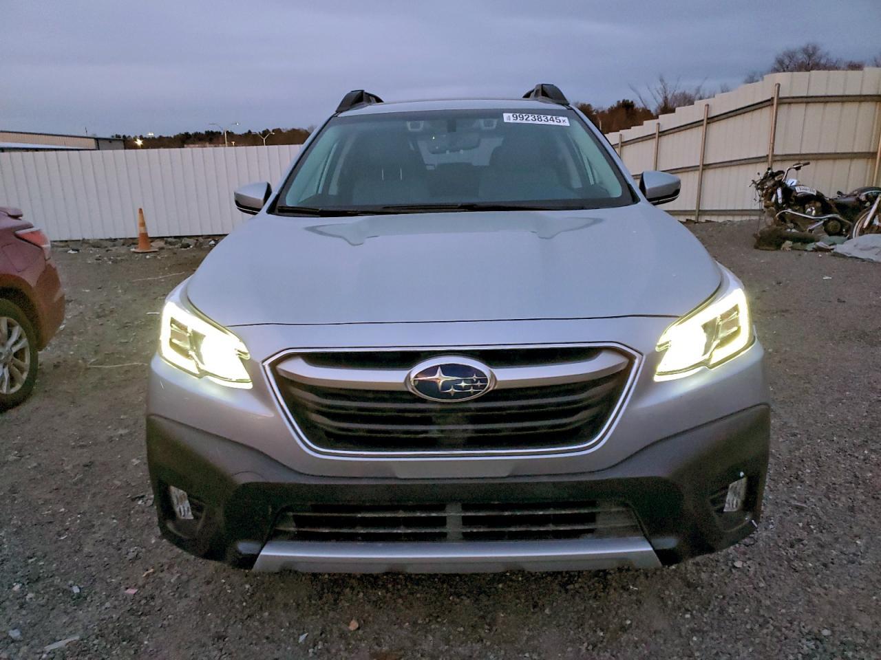 2021 SUBARU Outback