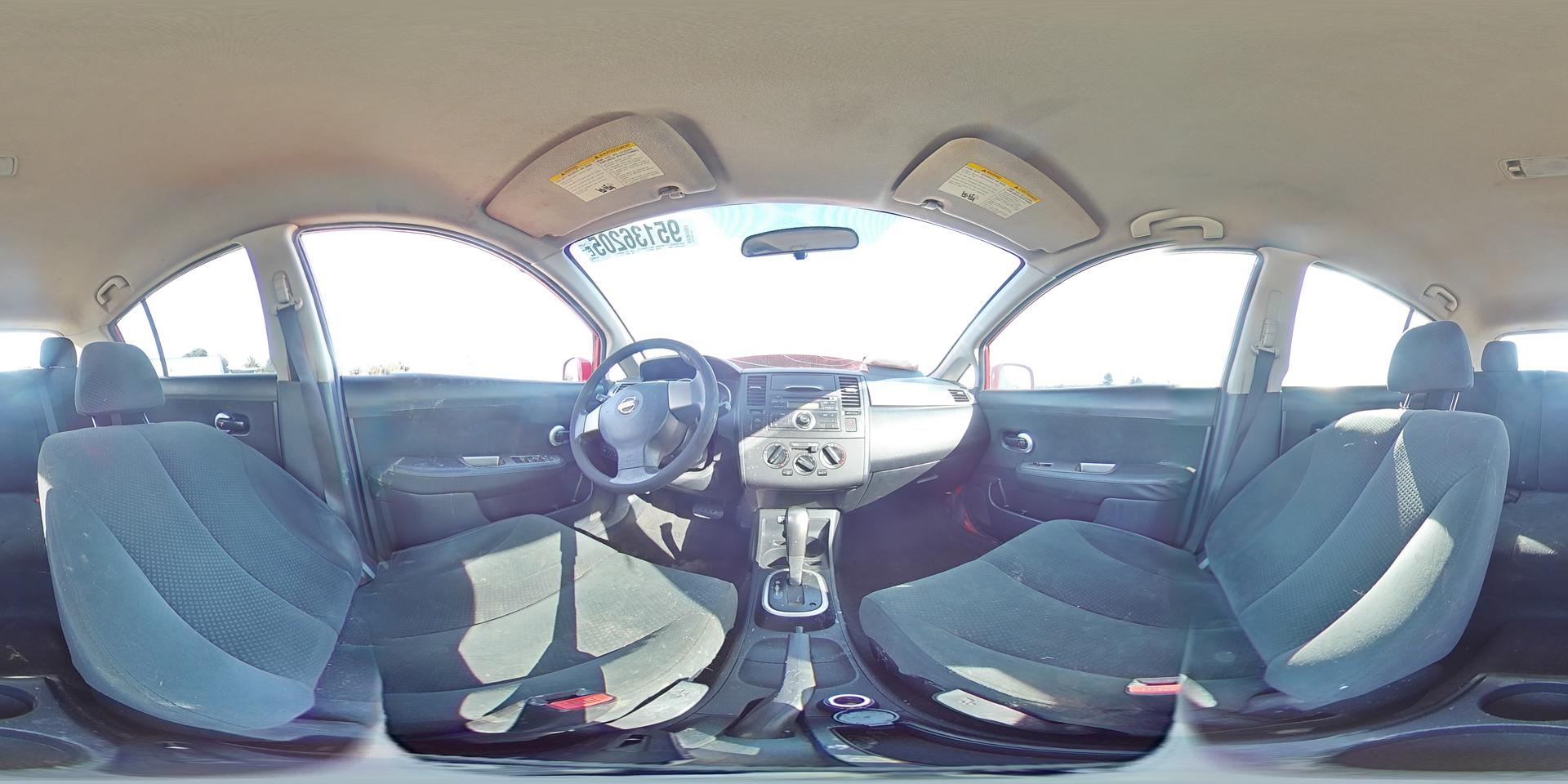 2011 NISSAN VERSA