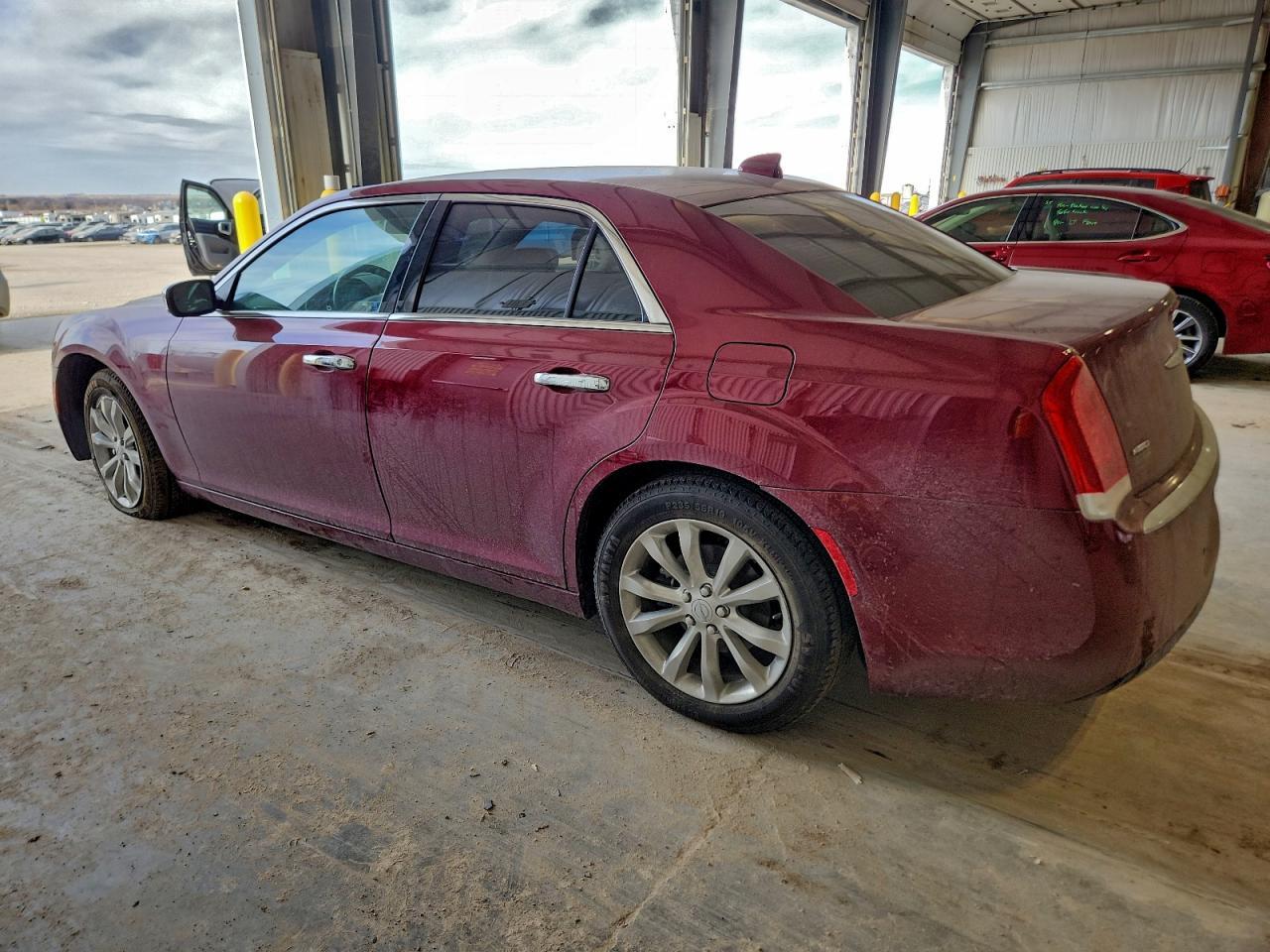 2019 CHRYSLER 300