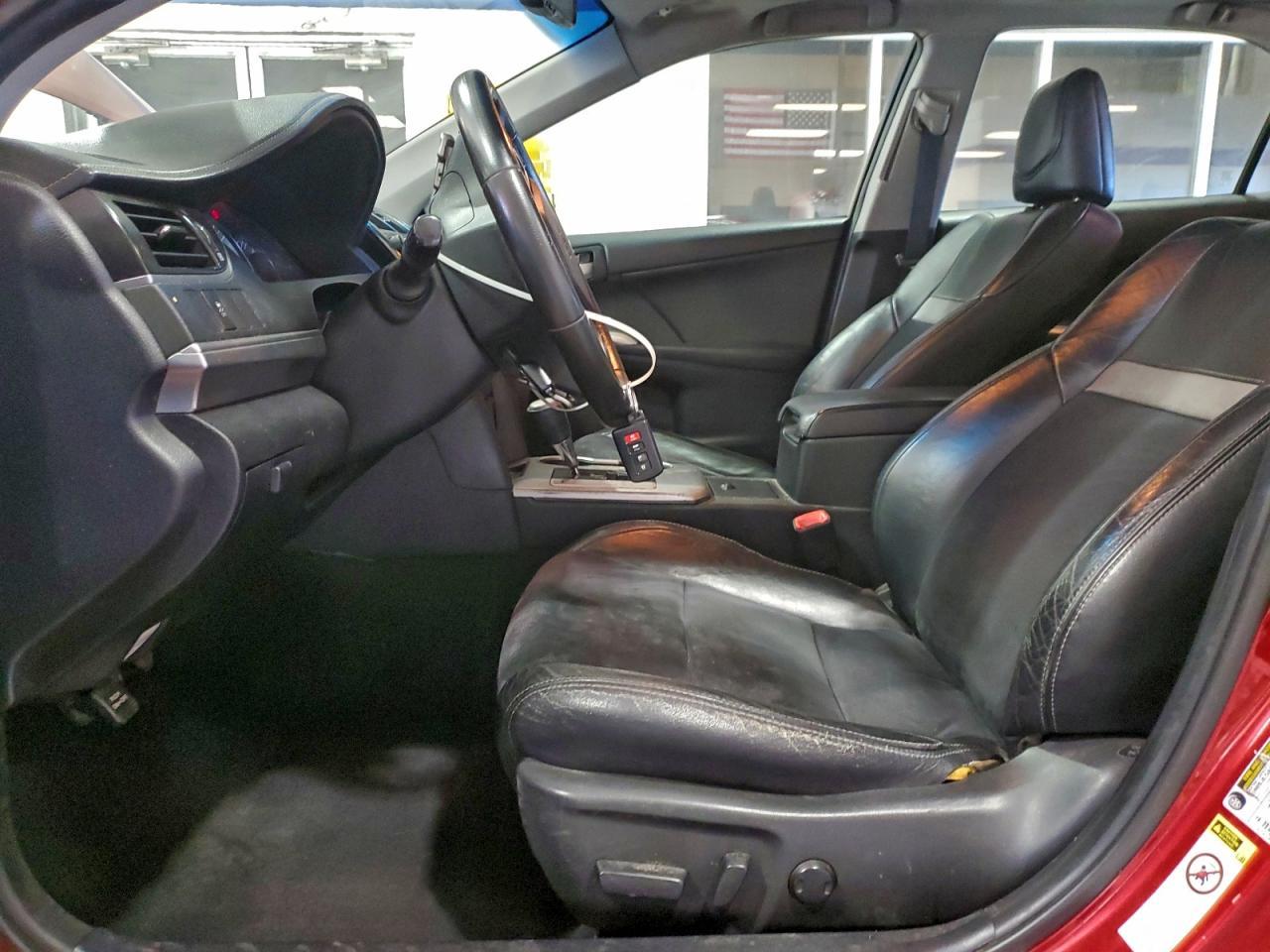 2012 TOYOTA CAMRY