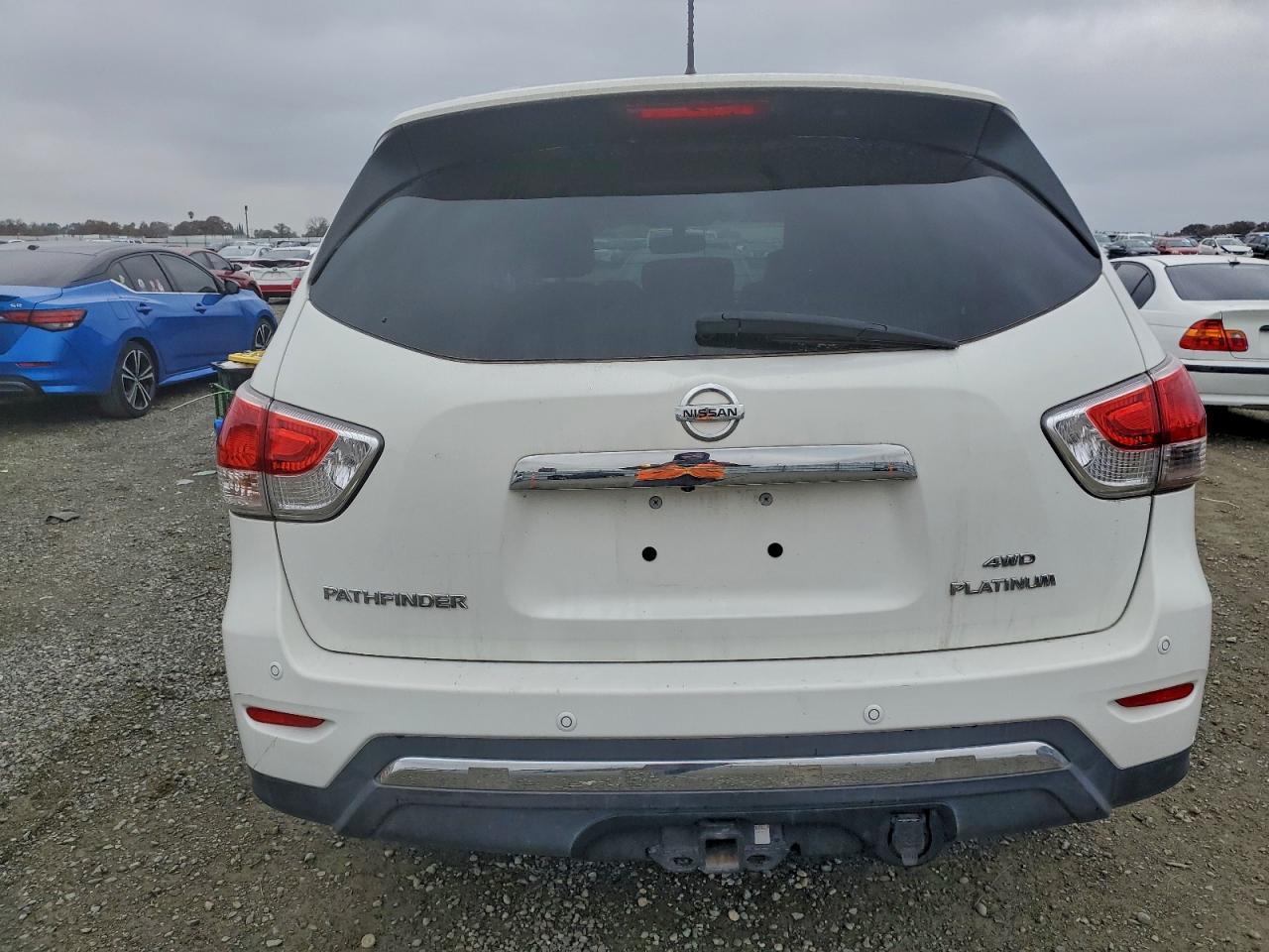 2013 NISSAN PATHFINDER