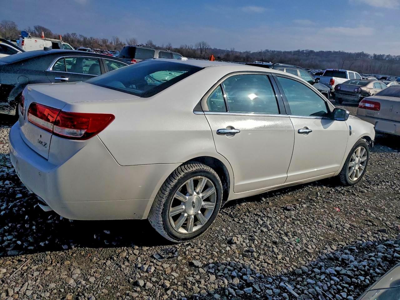 2010 LINCOLN MKZ