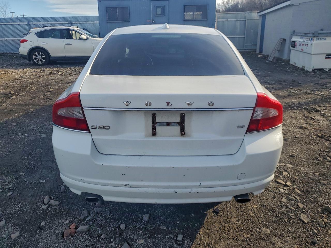 2010 VOLVO S80