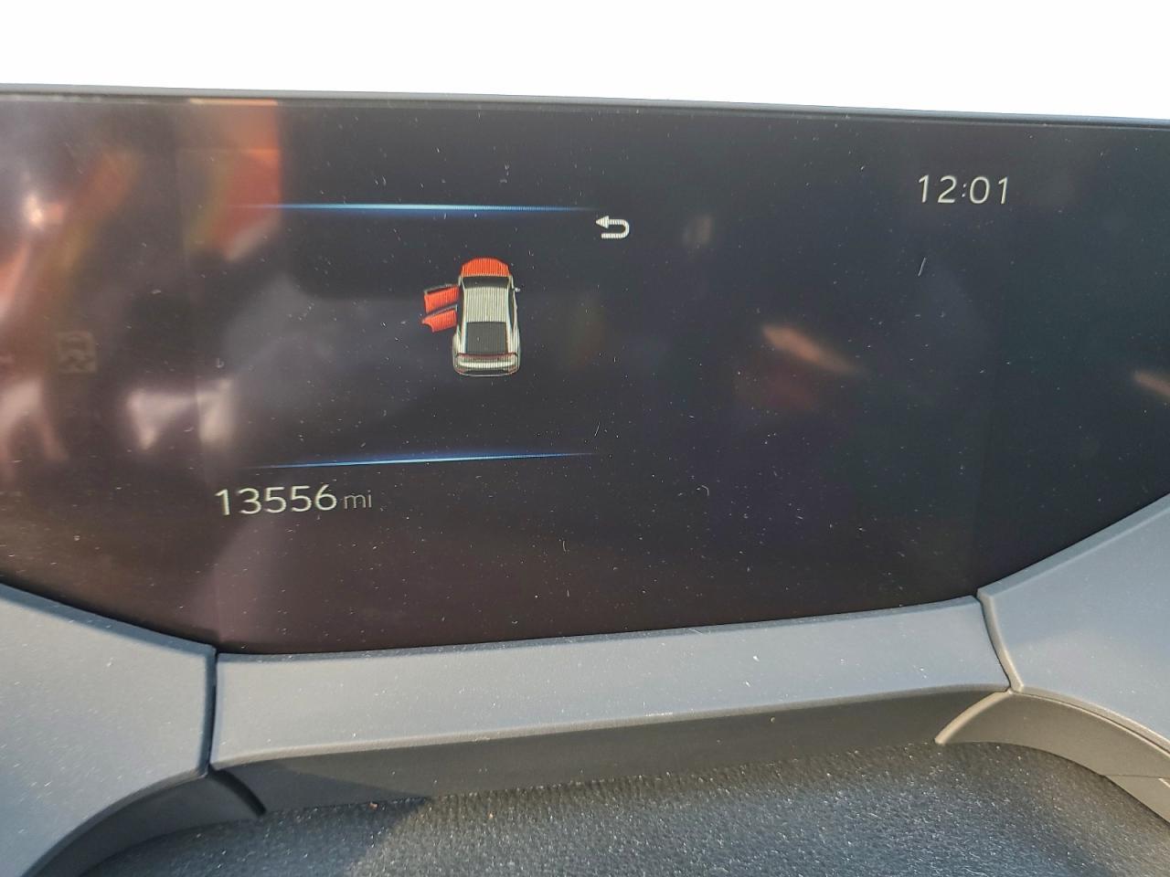 2024 TOYOTA PRIUS