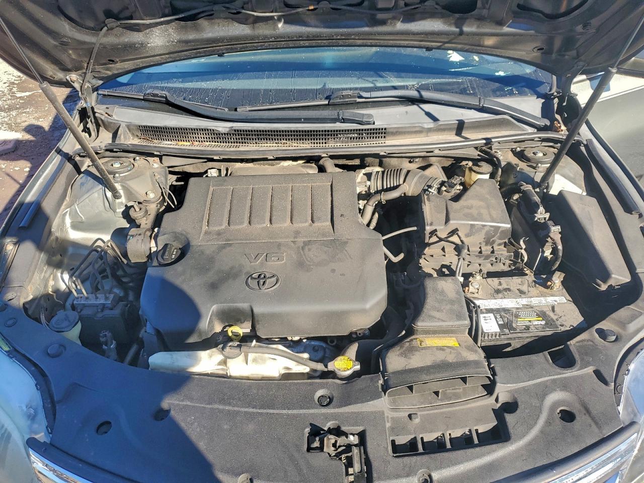 2013 TOYOTA Avalon