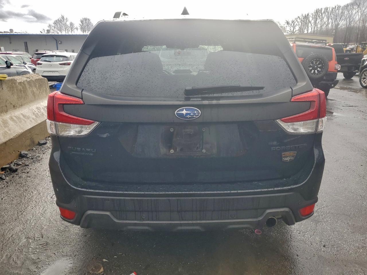 2022 SUBARU FORESTER