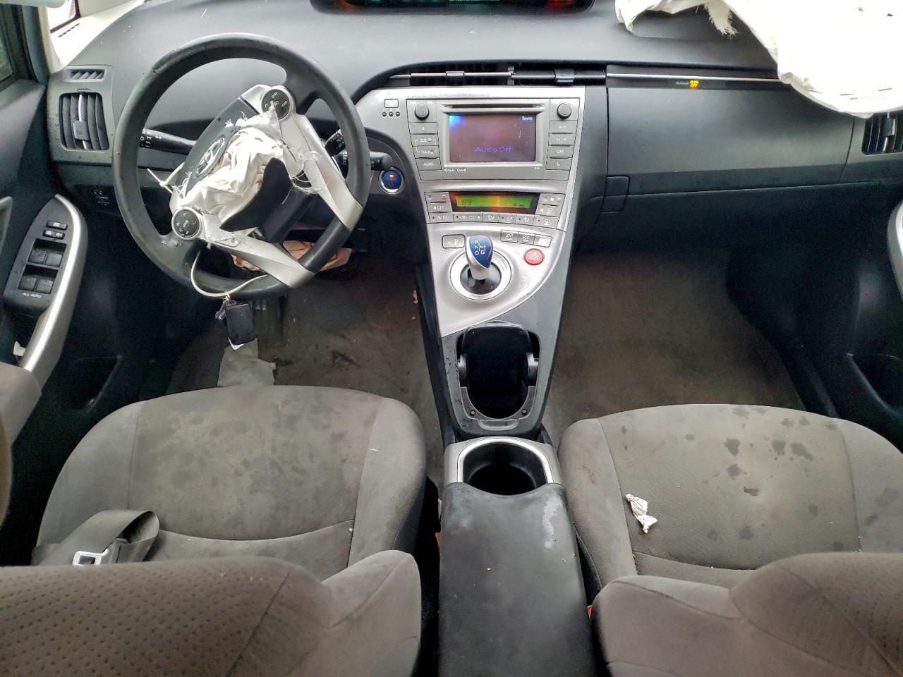 2015 TOYOTA PRIUS
