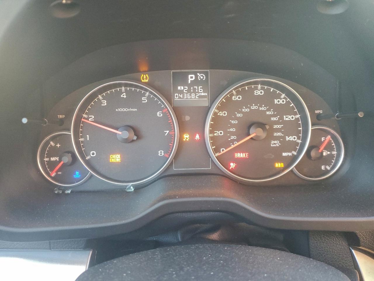 2014 SUBARU Legacy