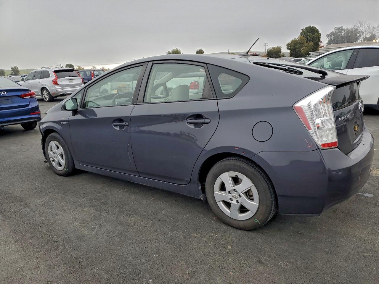 2011 TOYOTA PRIUS