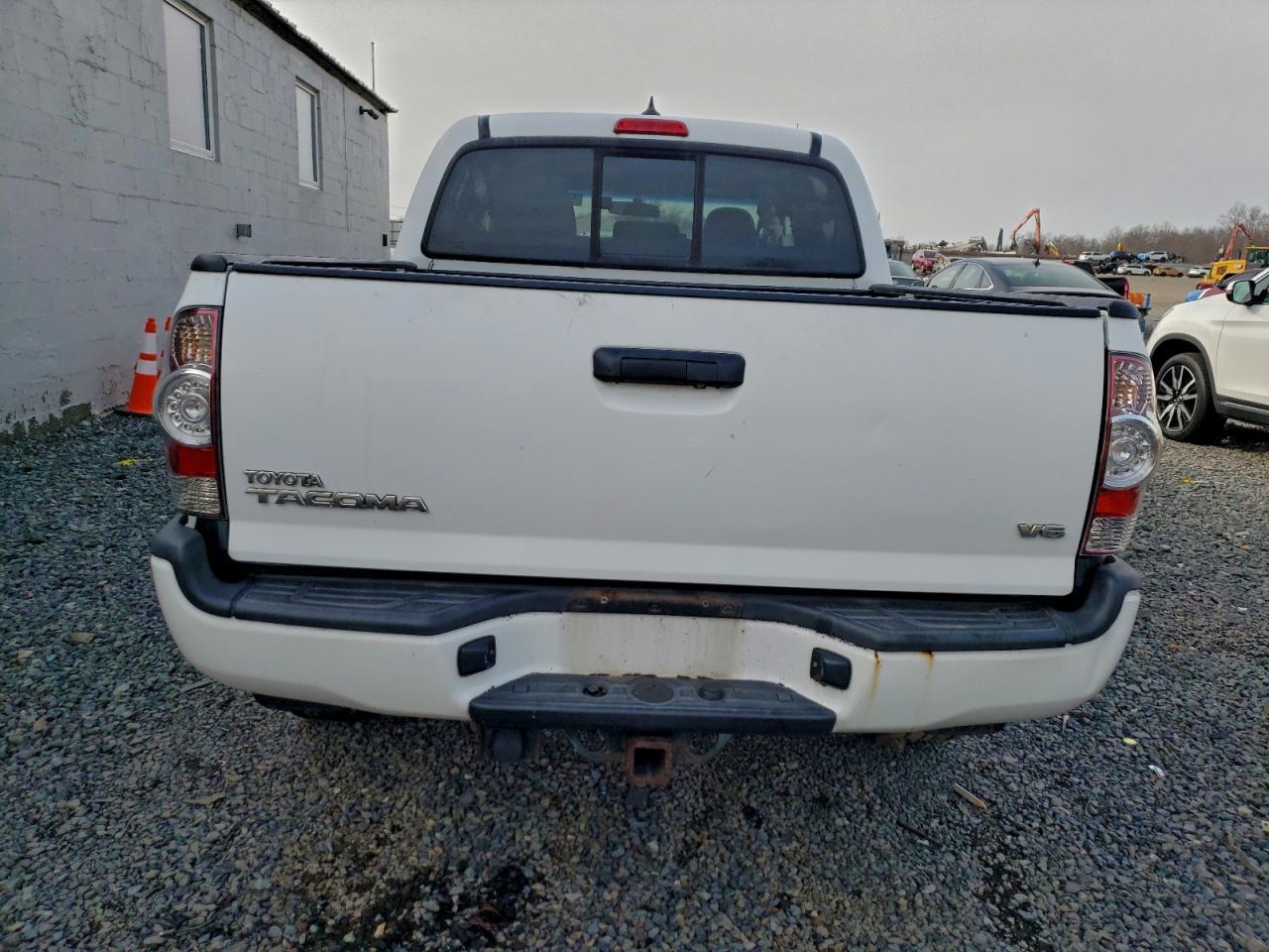2015 TOYOTA TACOMA
