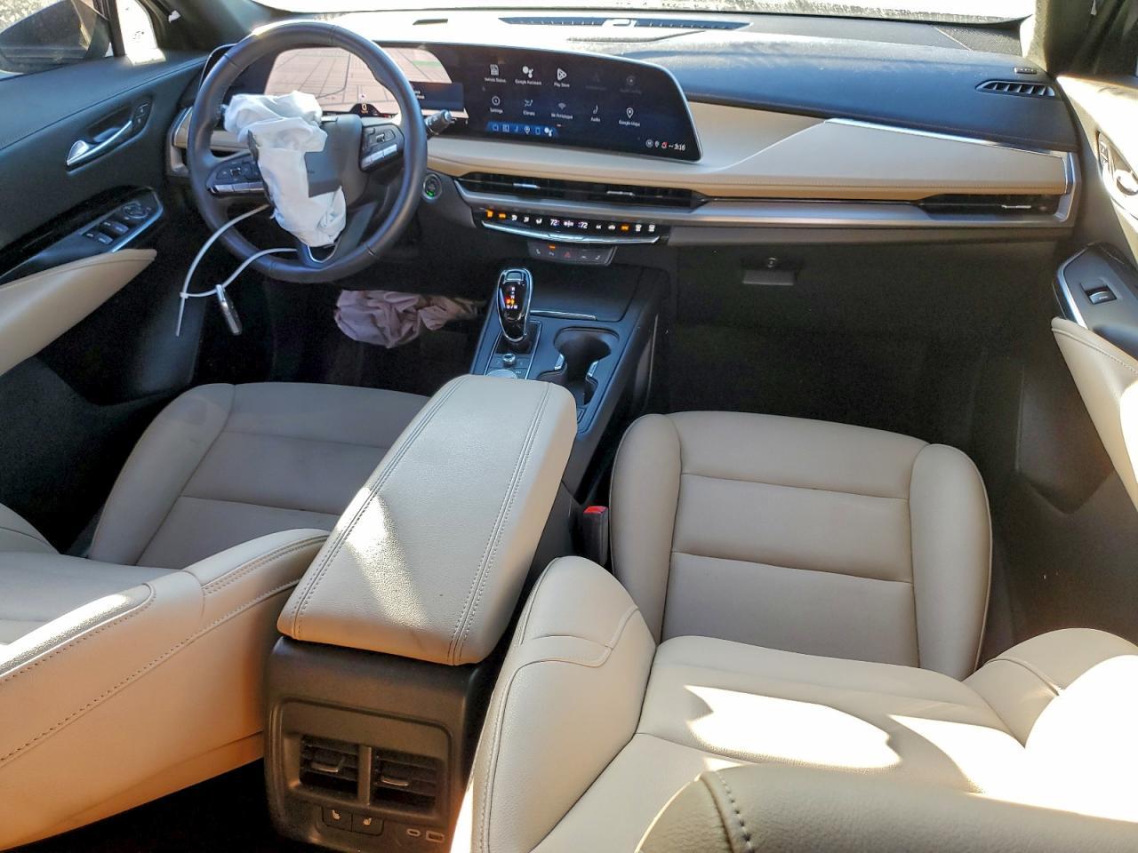 2024 CADILLAC XT4