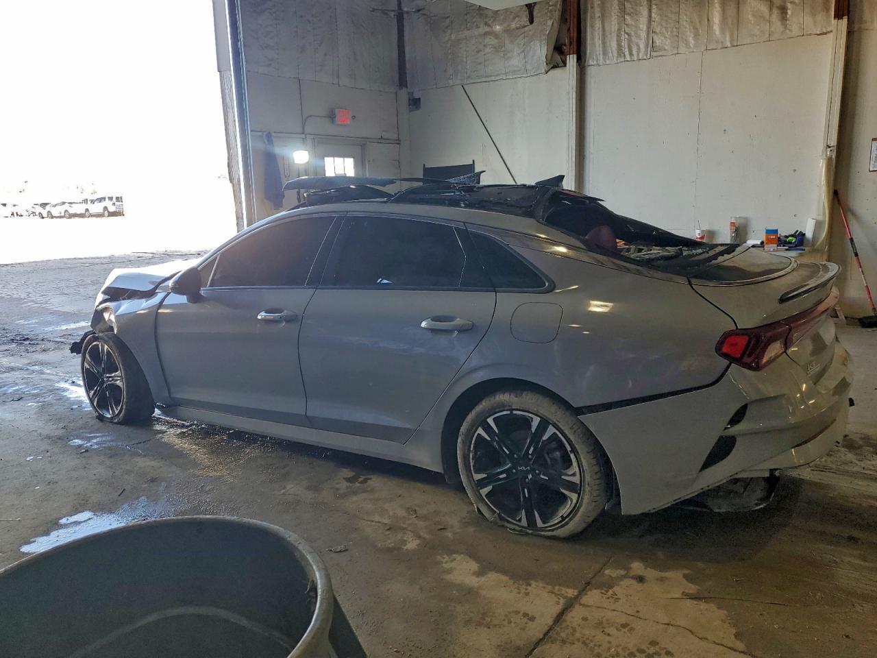 2023 KIA K5