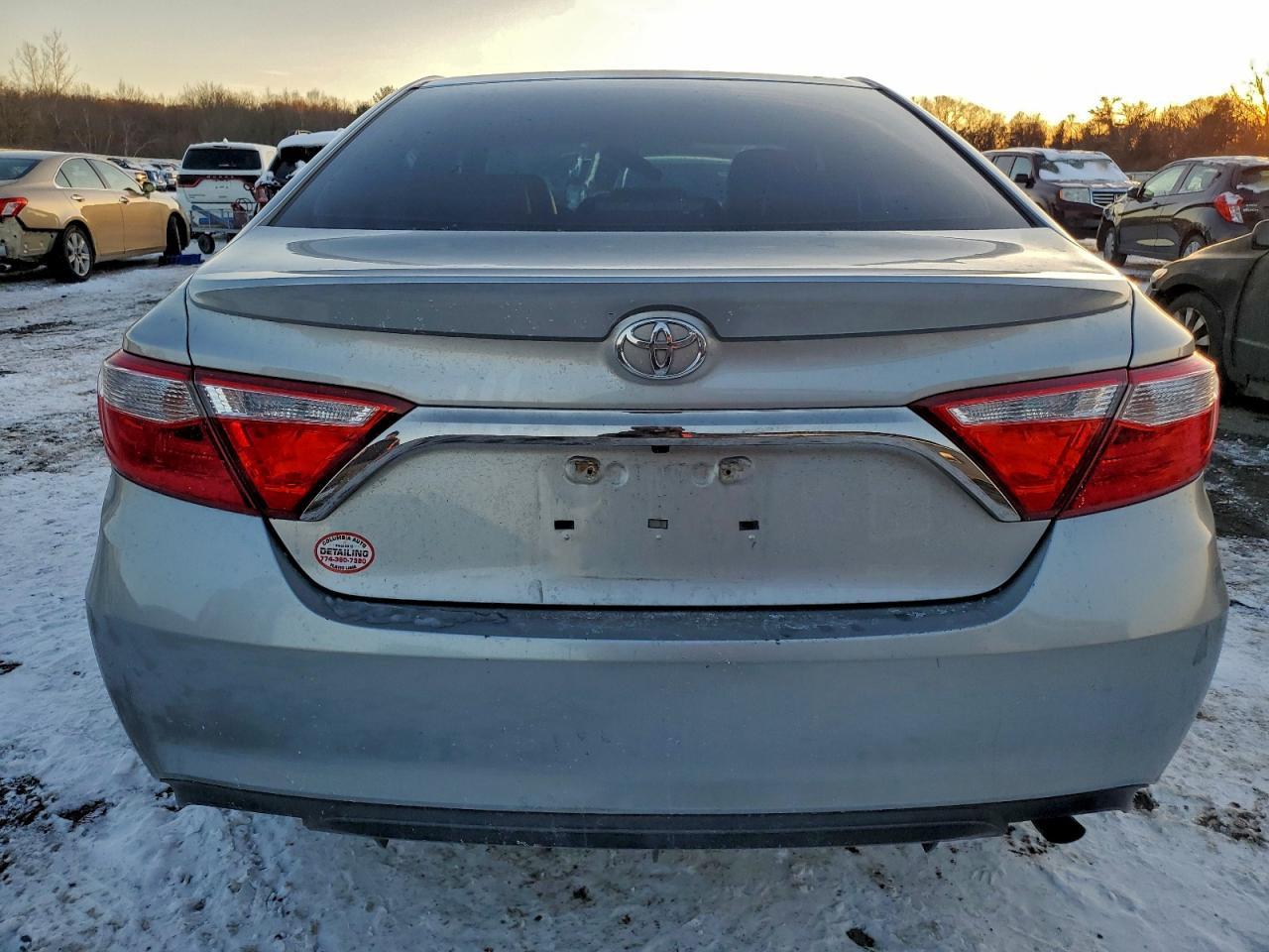 2016 TOYOTA CAMRY