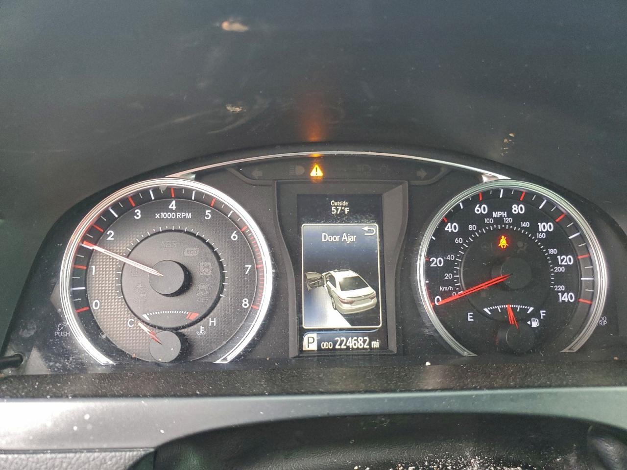 2016 TOYOTA CAMRY