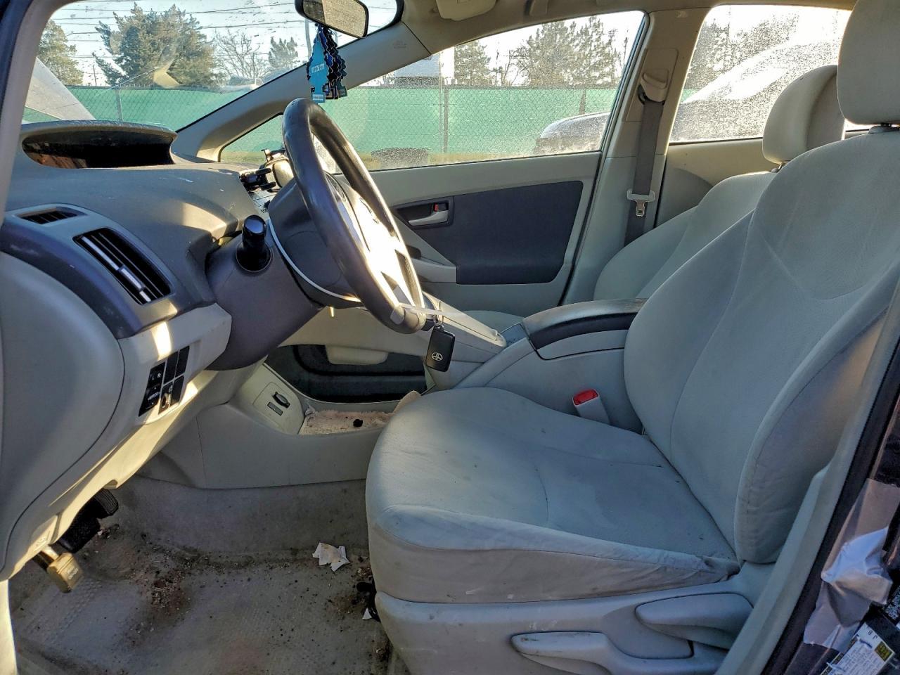 2010 TOYOTA PRIUS