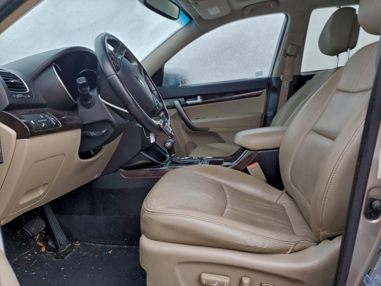 2015 KIA SORENTO