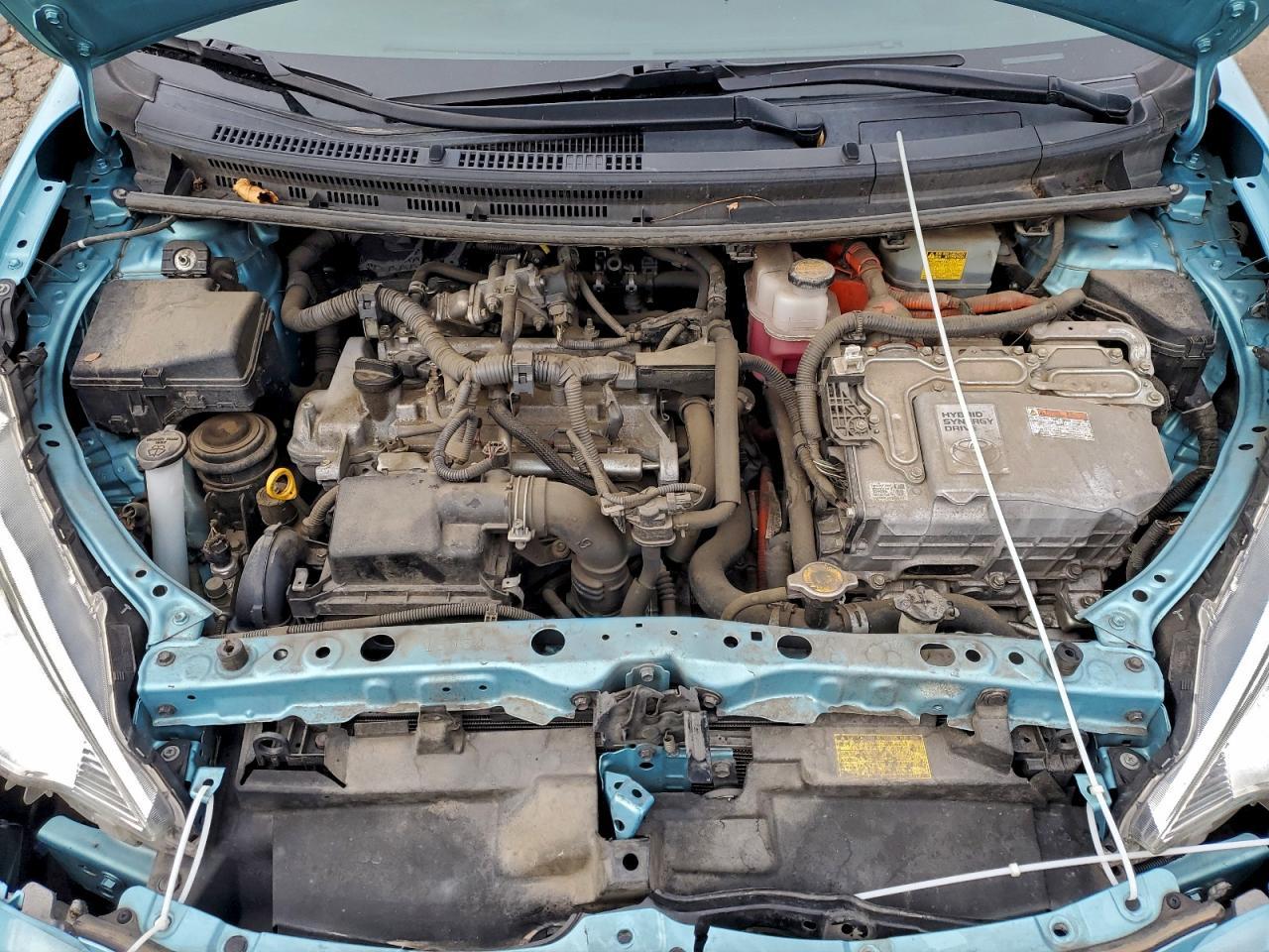 2014 TOYOTA Prius c