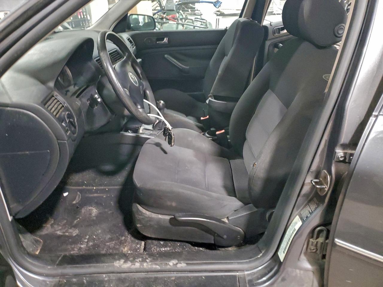 2005 VOLKSWAGEN JETTA