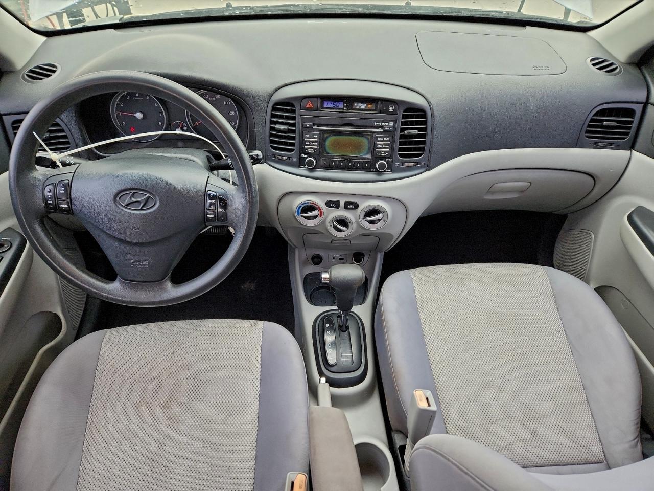 2010 HYUNDAI ACCENT