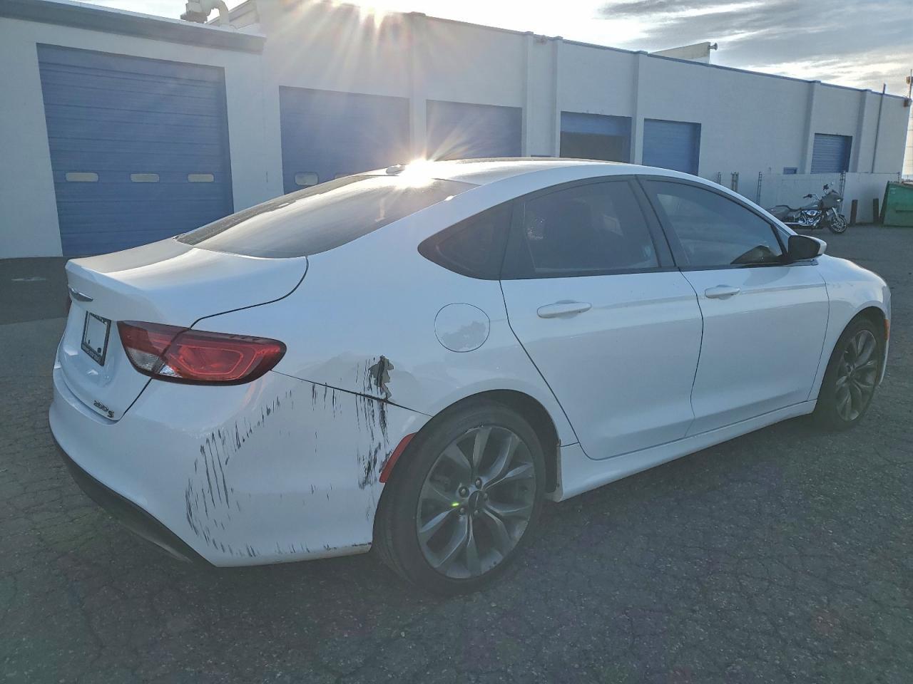 2015 CHRYSLER 200