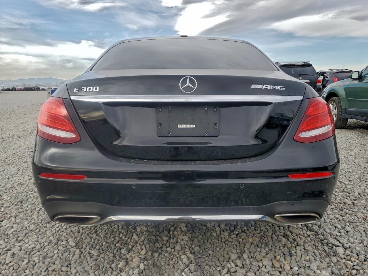 2017 MERCEDES-BENZ E-Class